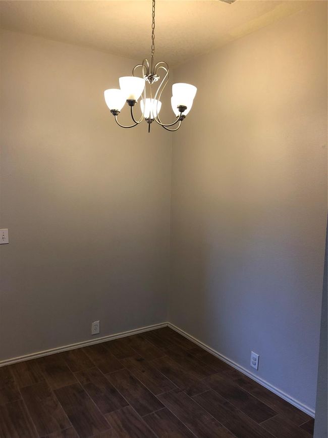 2011 Rustling Trees Way, Townhouse with 2 bedrooms, 2 bathrooms and 2 parking in Spring TX | Image 8
