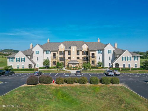 201-535 Rarity Bay Pkwy, Vonore, TN, 37885-2147 | Card Image