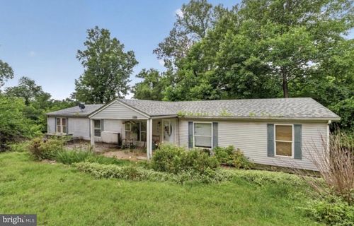 1298 Walnut Shell Dr, Vinton, VA, 24179-5997 | Card Image