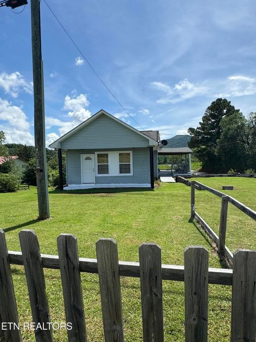 10016 Asheville Hwy, GREENEVILLE, TN, 37743-7611 | Card Image