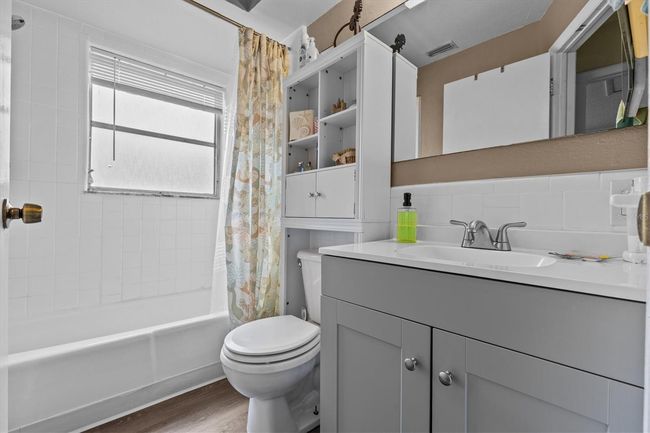 15629 Waverly St, Home with 4 bedrooms, 2 bathrooms and null parking in CLEARWATER FL | Image 17