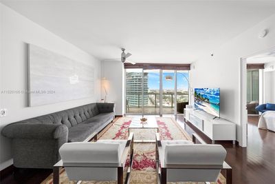 2006 - 450 Alton Rd, Condo with 2 bedrooms, 2 bathrooms and null parking in Miami Beach FL | Image 1