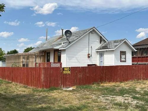 186 Cactus Berry St, Manyberries, AB, T0K | Card Image