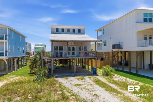 1425 W Lagoon Ave, Gulf Shores, AL, 36542-6125 | Card Image