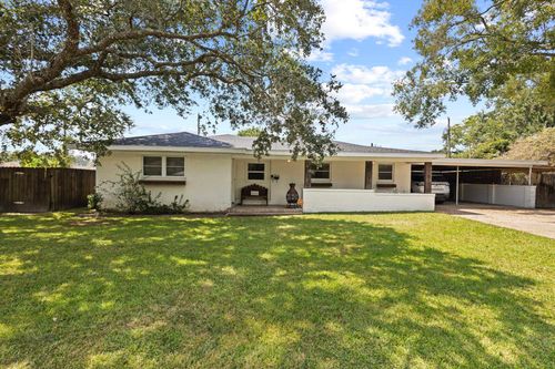 103 Britton Drive, Silsbee, TX, 77656-3828 | Card Image