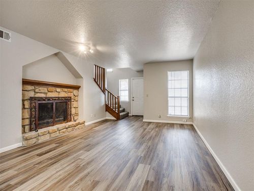 33c-14335 N Pennsylvania Ave, Oklahoma City, OK, 73134-6089 | Card Image