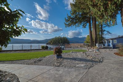 7629 Sechelt Inlet Rd, House other with 5 bedrooms, 3 bathrooms and 4 parking in Sechelt BC | Image 3