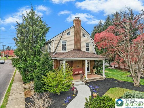 2528 W Union St, Allentown, PA, 18104-6239 | Card Image