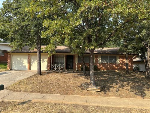 33 Somerset Ter, Bedford, TX, 76022-6540 | Card Image