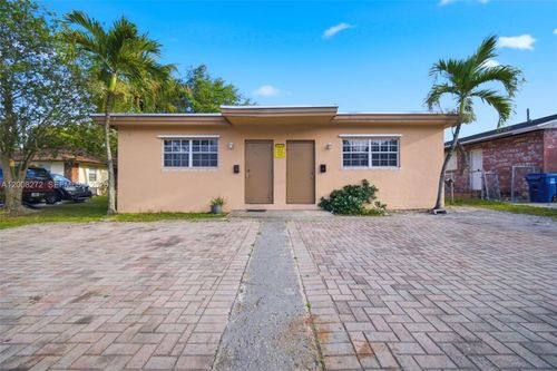 823-825 Nw 9th St, Hallandale Beach, FL, 33009 | Card Image