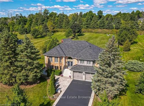 28 Cross Creek Boulevard, Guelph/Eramosa, ON, N1H6J2 | Card Image