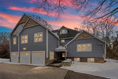 31 Valentine Rd, Shoreham, NY, 11786-1243 | Card Image