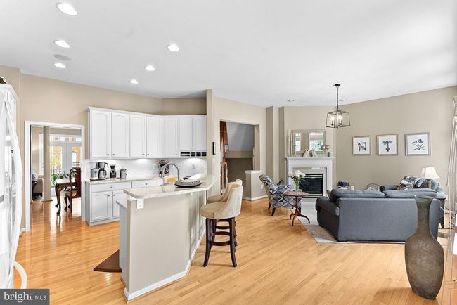 19101 Icehouse Ter, Townhouse with 3 bedrooms, 4 bathrooms and null parking in Lansdowne VA | Image 20