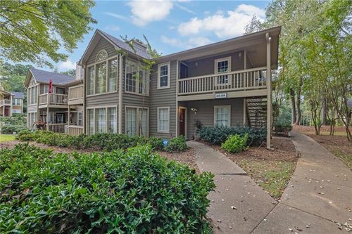 1108 Country Park Dr Se, Smyrna, GA, 30080-8225 | Card Image