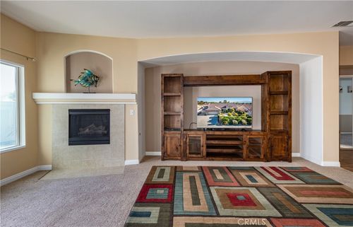 64243 Eagle Mountain Ave, Desert Hot Springs, CA, 92240-7728 | Card Image
