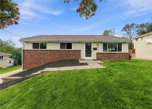 530 Niagara Dr, North Huntingdon, PA, 15642-1259 | Card Image