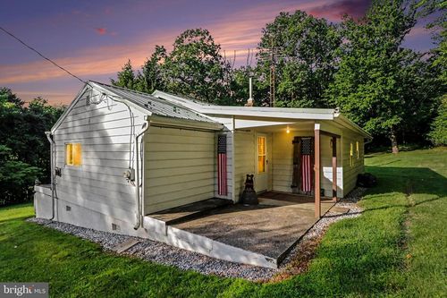 11 Maxwill Ln, LANDISBURG, PA, 17040 | Card Image