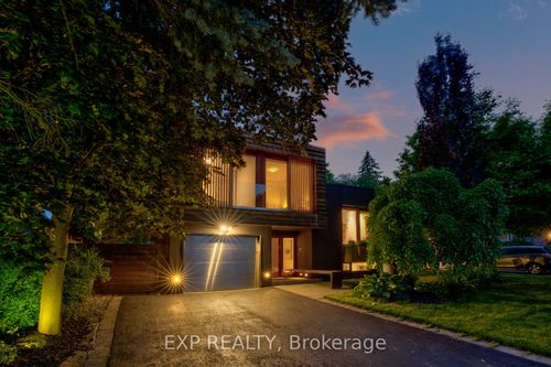 26 Richmond Dr, Brampton, ON, L6W2E9 | Card Image