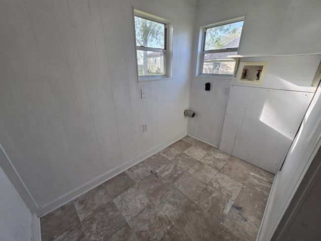 1022 Wilson St, House other with 2 bedrooms, 1 bathrooms and null parking in Port Neches TX | Image 5