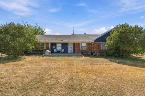 580 Easy Rd, West, TX, 76691-1994 | Card Image