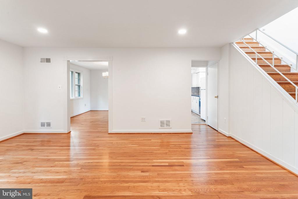 Residential Lease in BETHESDA 3