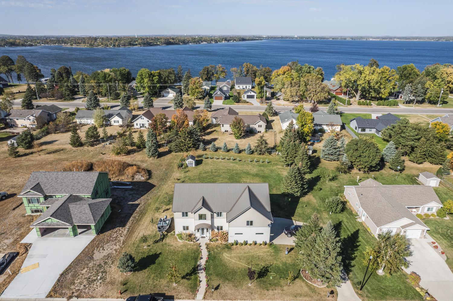 Lake Forest Cir, Detroit Lakes, MN 56501