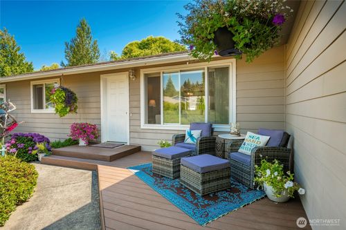 8160 Kayak Way, Blaine, WA, 98230-9556 | Card Image