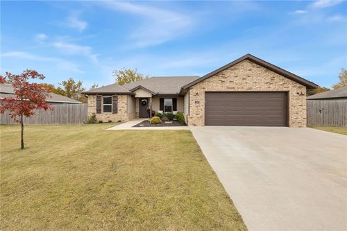 34 W Kiowa St, Farmington, AR, 72730-5012 | Card Image