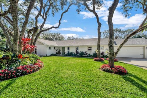 316 Eugenia Rd, Vero Beach, FL, 32963-1537 | Card Image