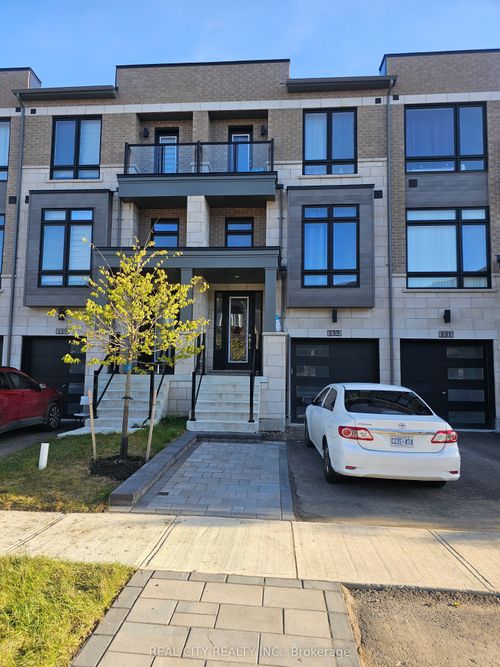 135 Farooq Blvd, Woodbridge, ON, L4H5G3 | Card Image