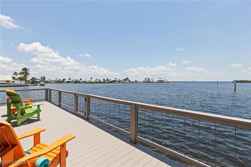 4819 Pine Island Rd Nw, MATLACHA, FL, 33993-9784 | Card Image