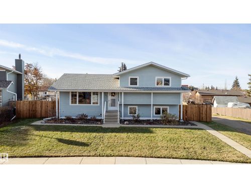 307 21 St, Cold Lake, AB, T9M1G1 | Card Image