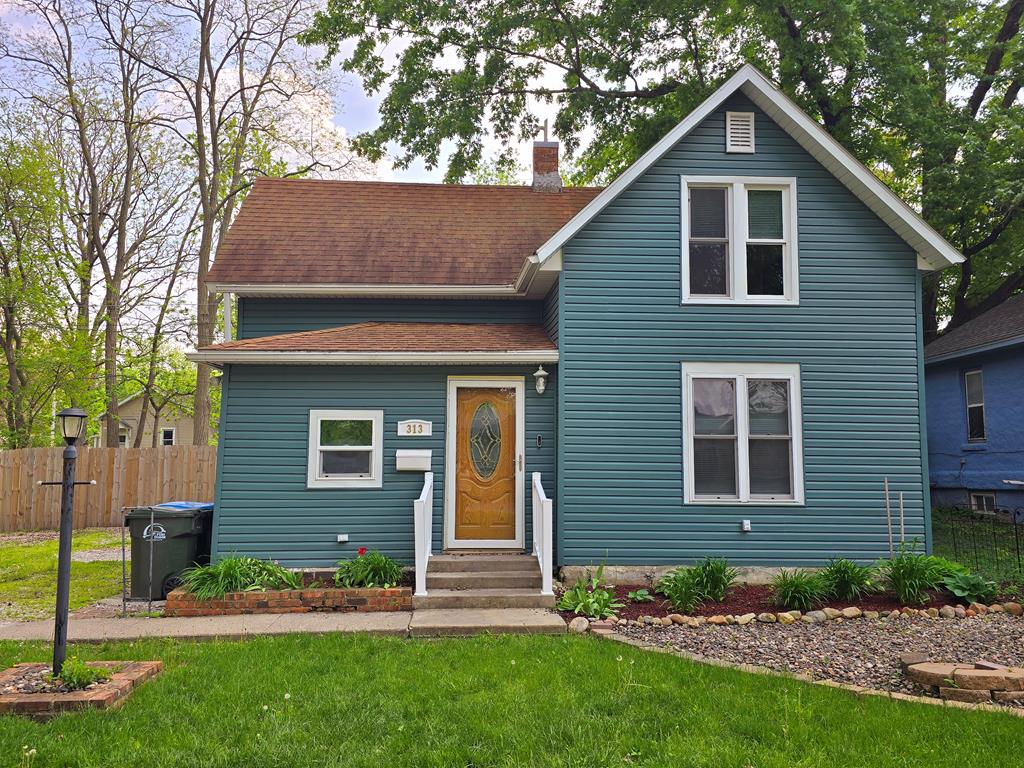 Avenue F , Fort Dodge, IA 50501