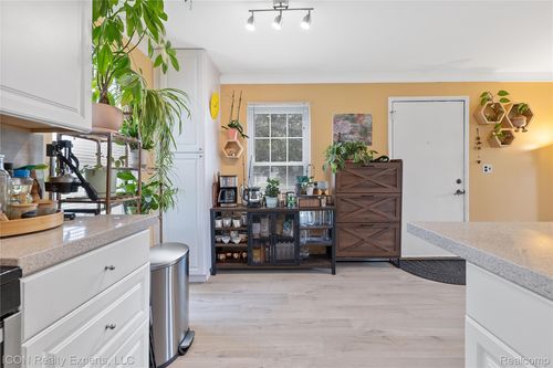 22938 Talford St, Novi, MI, 48375-4537 | Card Image