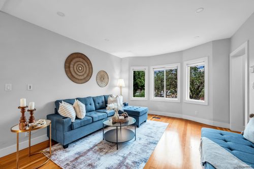 3403 Carolina St, Vancouver, BC, V5V4B3 | Card Image