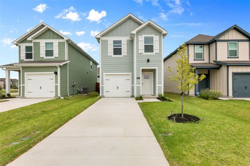 6011 Pinion Trl, Princeton, TX, 75407-5896 | Card Image