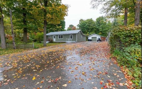 781 Edward Street, Innisfil, ON, L9S2S2 | Card Image