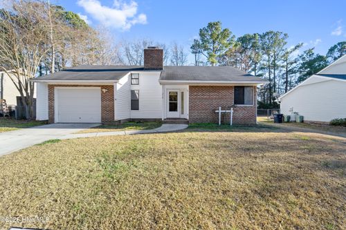 210 Audubon Dr, Jacksonville, NC, 28546-5815 | Card Image