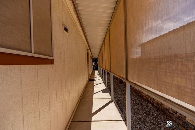 13517 E 53 Rd Ln, House other with 3 bedrooms, 2 bathrooms and 1 parking in Yuma AZ | Image 25