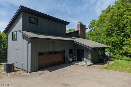 10640 Butternut Rd, Chesterland, OH, 44026-3612 | Card Image