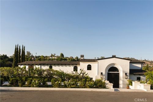 19432 Barrett Hill, Santa Ana, CA, 92705 | Card Image