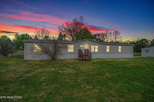 4504 Winslow Dr, Strawberry Plains, TN, 37871-5741 | Card Image