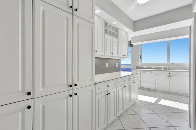 APT-2508 - 1360 S Ocean Blvd, Condo with 2 bedrooms, 3 bathrooms and null parking in Pompano Beach FL | Image 11