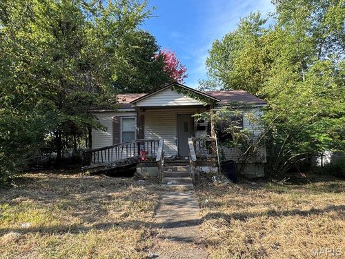 715 Foley St, Poplar Bluff, MO, 63901-3425 | Card Image