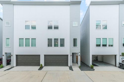 4817 Martin Oaks Ln, Houston, TX, 77018-1498 | Card Image