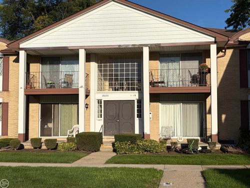 29233 Hayes Road, Warren, MI, 48088 | Card Image