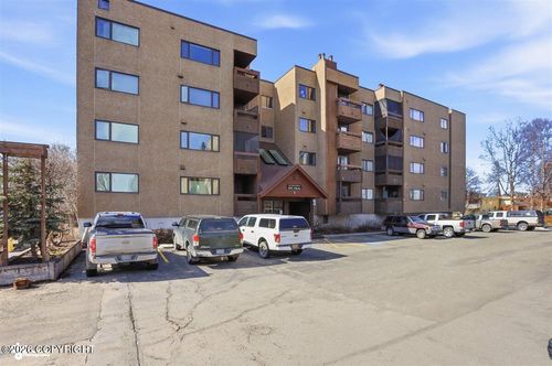 112-310 E 11th Ave, Anchorage, AK, 99501-6517 | Card Image