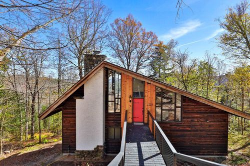 1114 Hawk Mountain Rd, Pittsfield, VT, 05762-4413 | Card Image