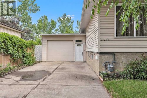 11722 Canfield Rd Sw, Calgary, AB, T2W1V5 | Card Image