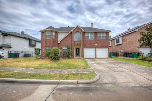 4717 Woodhaven Ln, Haltom City, TX, 76137-2835 | Card Image